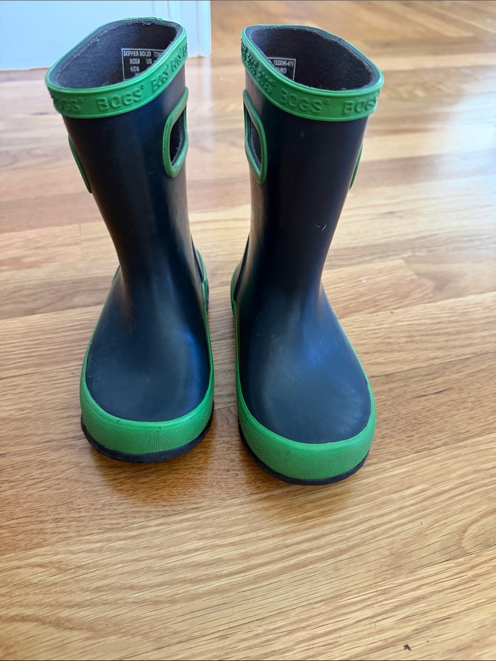 Bogs Kids Black and Green Waterproof Rain Boots